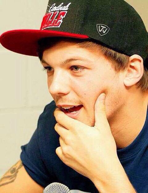 1d_cancan's tweet photo. LOUISの誕生日までに1224RT目指します♩
Dirのみなさん協力よろしくお願いします💕✨
#BestFandom2014OneDirection
#MTVHosttest One Direction http://t.co/vISM3pDyTf