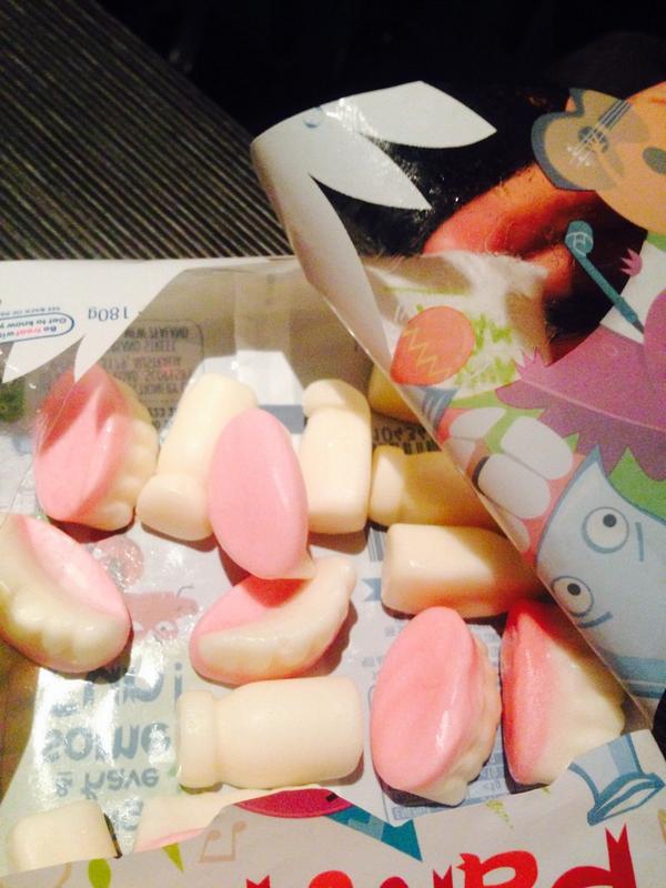 deanandfrankie's tweet photo. Just about had enough of natural confectionary... running out of patience with milk bottles! #2manybottles http://t.co/gyzdNI0R9S