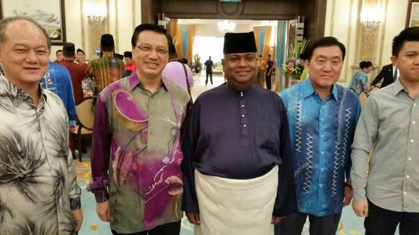 logabalamohan's tweet photo. Bersama Jemaah Menteri di Seri Perdana sambutan Hari Raya Aidilfitri. http://t.co/fF5RC5c36e