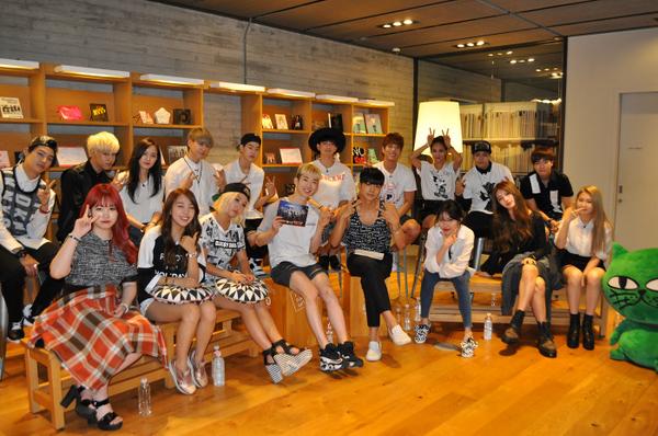 jypnation's tweet photo. JYP NATION ONE MIC TALK: STARCAST ON AIR
Watch LIVE NOW! 
PC http://t.co/rNOOplpoYQ
Mobile http://t.co/eRAc11SjxA http://t.co/Kz4mkqKXIU