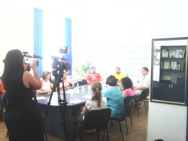 NolaFeitt's tweet photo. Сьогодні на прес-конфере ...#Тернопіль озвучив бачення проблем перед дочасними виборами http://t.co/J6f7JlpOVo  http://t.co/7ssTFlAYqQ