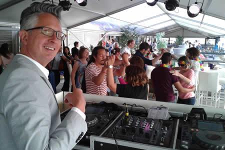 Nieuw dj bij Musicalive te boeken: Allround Dj Charles Bleekveld is al 25 jaar een echte top Dj.