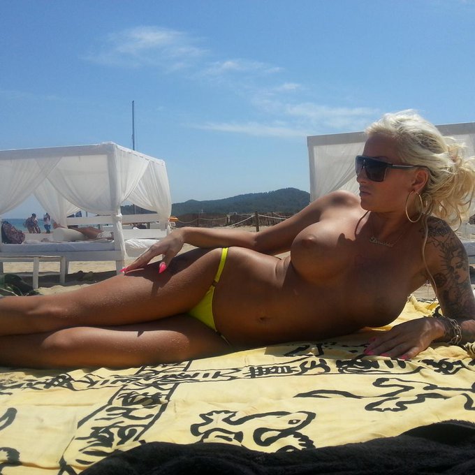 ☆☆☆HOT IBIZA ♡♡♡ http://t.co/D4eisjl0UG<a href="/tag/brunoaissix"class="tags"><span>#brunoaissix</span></a><a href="/tag/sensi"class="tags"><span>#sensi</span></a>