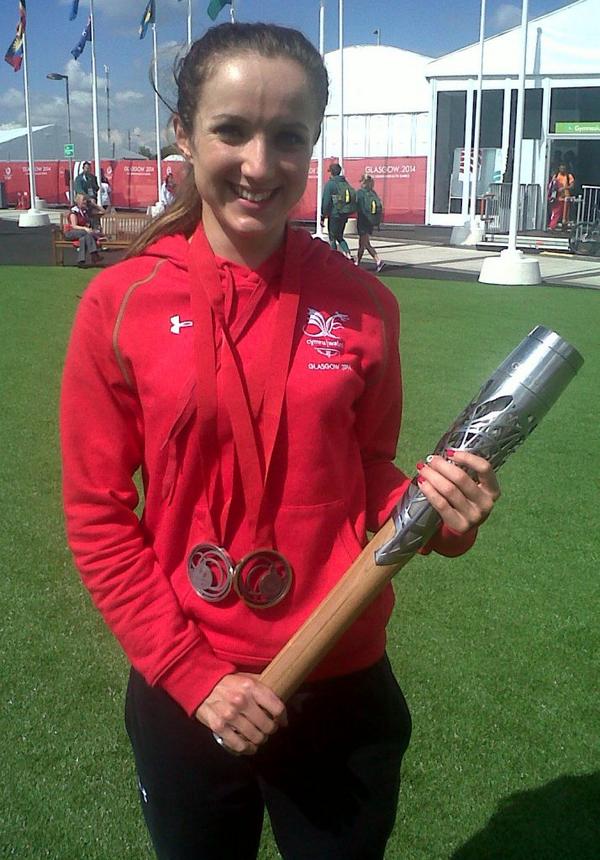 In the Athletes' Village: #Glasgow2014 double commonwealth medallist <a href="/elinorbarker/">MILADY MAKER!! 🌷🌸🌞</a> with the baton! #TeamWales