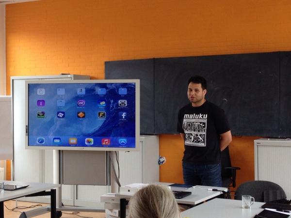 Zomerschool #jaarthemasenioren <a href="/gemTiel/">gemeente Tiel</a> Nu aandacht voor facebook door cursusleider Seraya van <a href="/DynamiekTiel/">Dynamiek-Tiel</a>