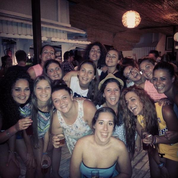 Estos dias en Tarifa Porro han sido lo mejor.... jajaja  <a href="/GorLocal/">GorLocal</a>
