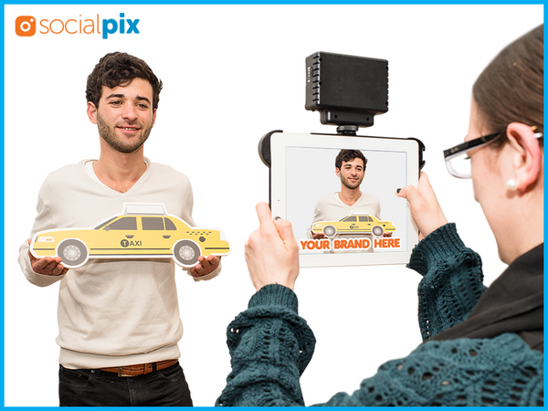 socialpix's tweet photo. Our Mobile Solution utilizes iPads with external lighting to provide a roaming, instantly social photo experience http://t.co/BXhDagj0yt