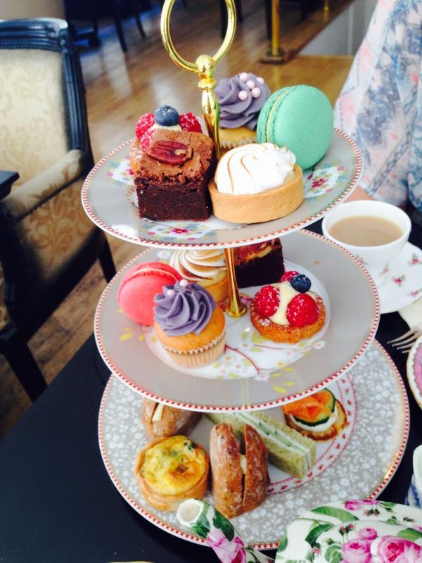 jaygerrans's tweet photo. #timefortea http://t.co/9TfWBraVcK