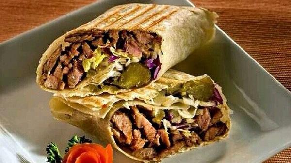 PostBadSyrian_'s tweet photo. Shawarma πβ€οΈ #FoodSyrian http://t.co/LS4ZD9mb7g