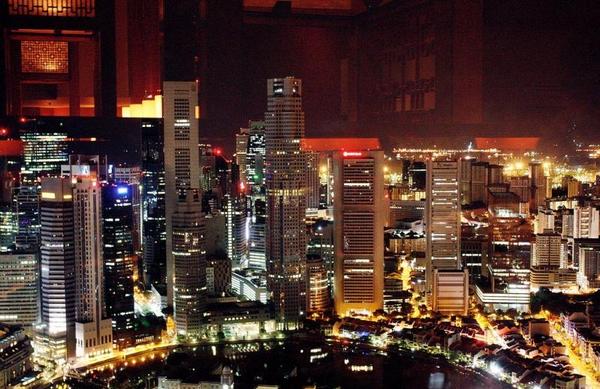 FindingLimo1's tweet image. Rooftop #Bars in #Singapore - See the city in style! qoo.ly/3f8fy