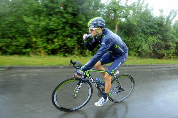 SportSocialClu6's tweet photo. Valverde: "La gente lo ve todo fácil y a lo mejor muchos no se han montado en una bici" http://t.co/sy61CLs2ZV http://t.co/7DQmf9eGja