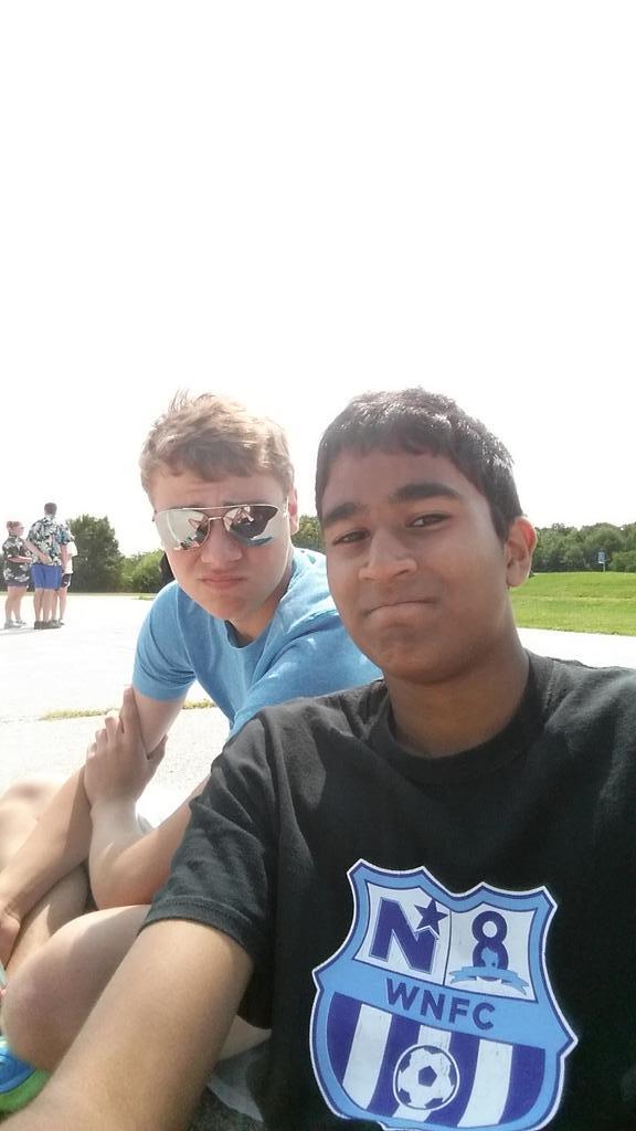 pranavgraphy_'s tweet photo. #bandcamp http://t.co/aOA5uZWV9y