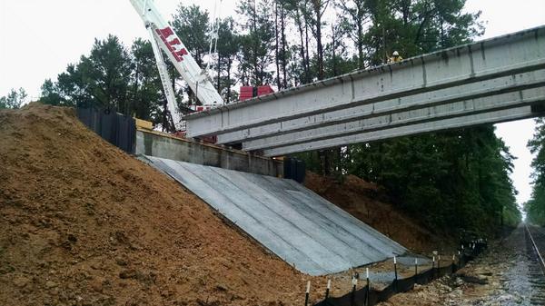 SCDOTPress's tweet photo. SCDOT reports the Cypress Gardens Rd Bridge project in #BerkeleyCounty is ahead of schedule http://t.co/m9QB044GSX http://t.co/2dQpne2Uq3