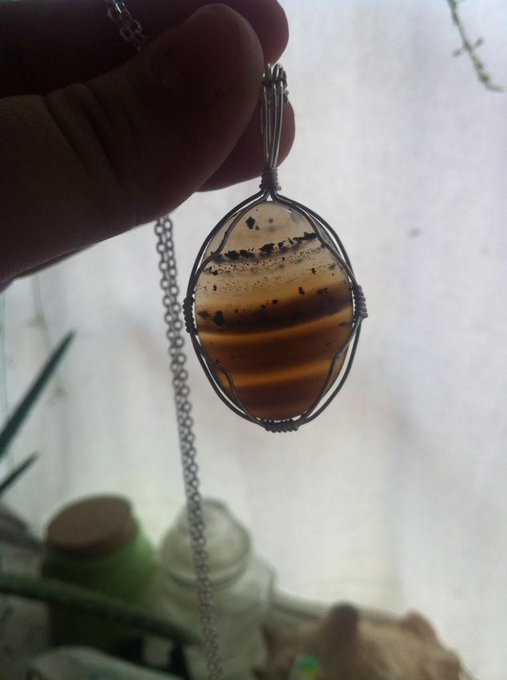 Beautiful wire wrapped moss agate pendant! http://t.co/k5HiwwBNR7<a href="/tag/twitch"class="tags"><span>#twitch</span></a><a href="/tag/mytimeatportia"class="tags"><span>#mytimeatportia</span></a>