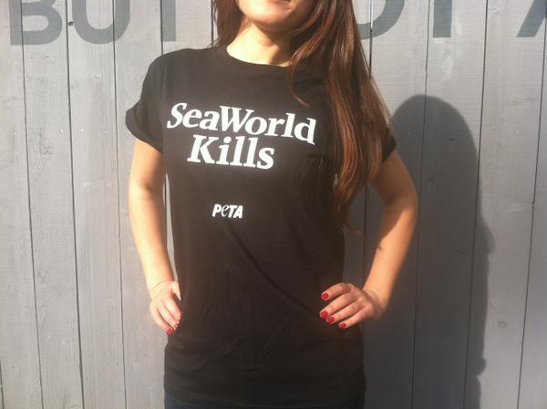 Scavenger hunt at 2nite’s #ChulaVista show! Find this #SeaWorldKills shirt &amp; get backstage. Follow <a href="/peta/">PETA</a> 4 clues!