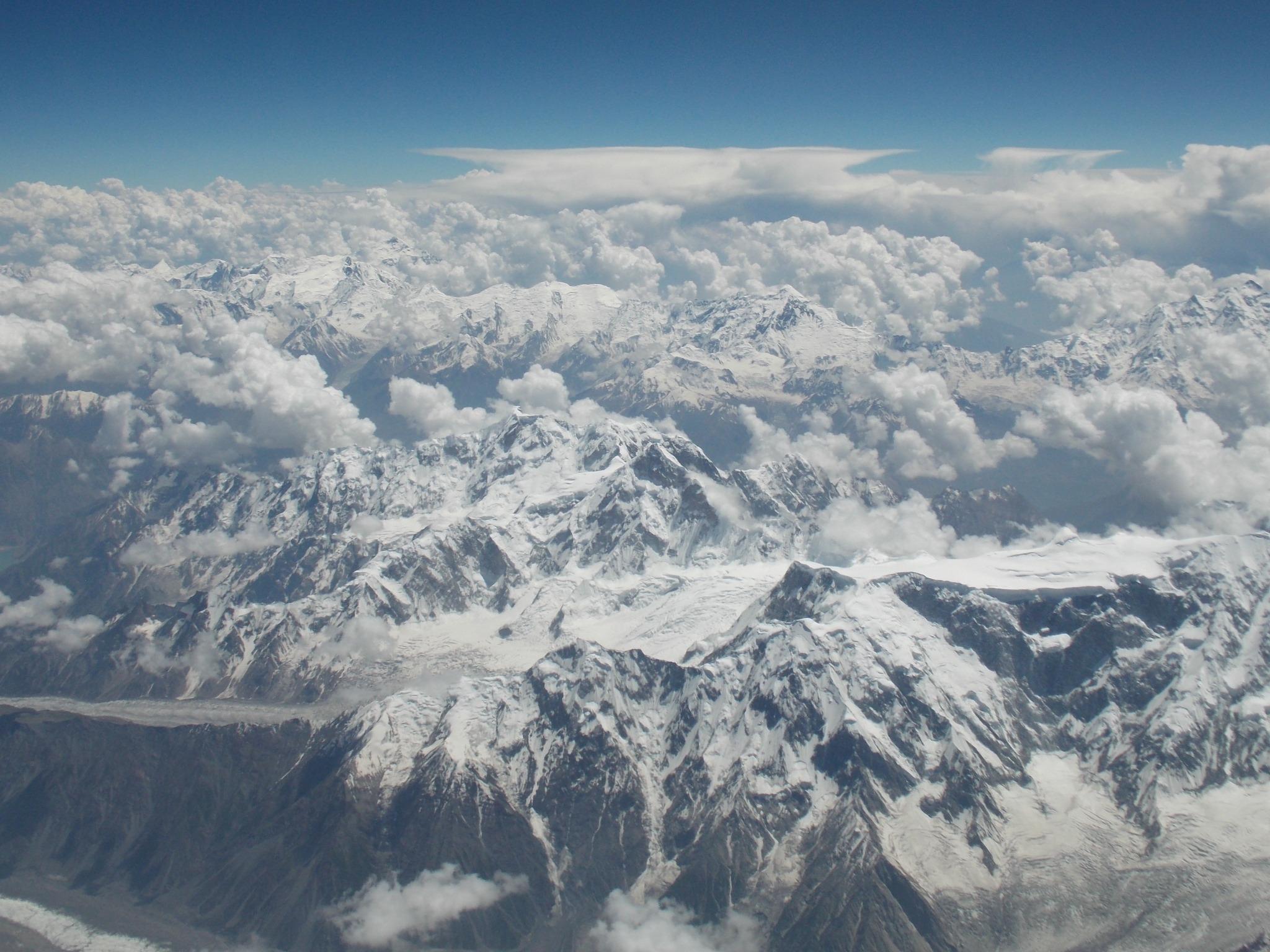 アルパインツアー 世界の山旅に出かけよう ドーハからの日本へ帰るフライトは アフガン上空を飛行 ヒンドゥークシュ山脈 カラコルム山脈の北側を抜ける最高のマウンテンフライトです Http T Co Yuhsykmt1c Twitter