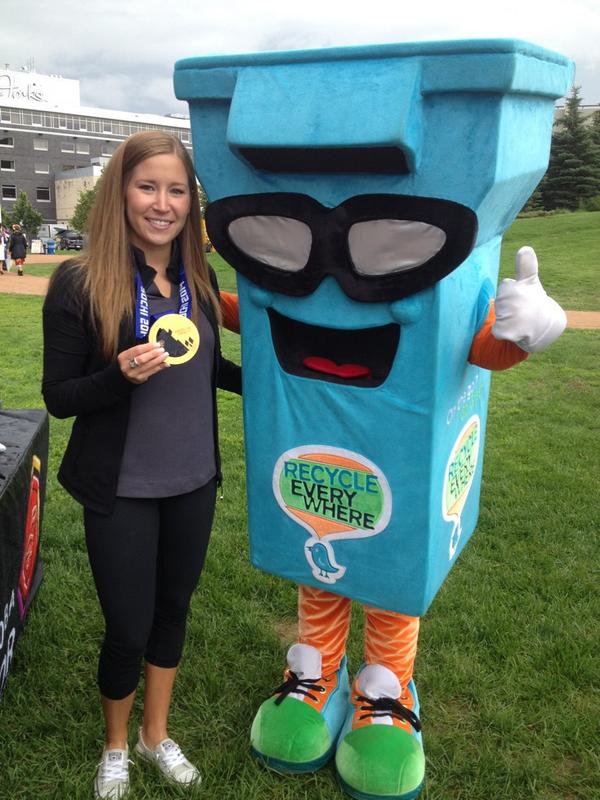 RecycleMB's tweet photo. #BINjamin helped kick off @Folklorama's 45th anniversary with @LKLawes  at @TheForks! #FolkloramaRecycles http://t.co/Vvt3obJbL1
