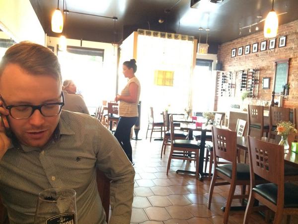 DesignCabin's tweet photo. Important business meeting at Groovy Tuesdays, Barrie. #GroovyTuesdays #DangGoodFood! http://t.co/zFQ99yIZfi