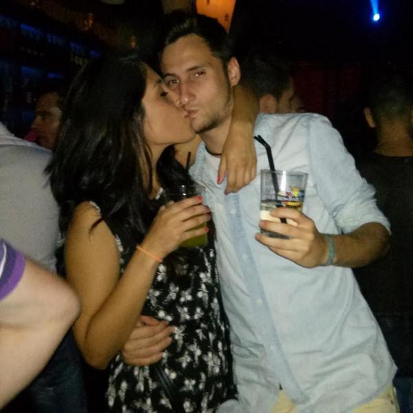 hurtado_lore's tweet photo. O meu guaposo! #CadaDiaoQueroMais #FindeConEl #SanxenxoNight #QueroioPoucoeTal http://t.co/xwGsiV194l