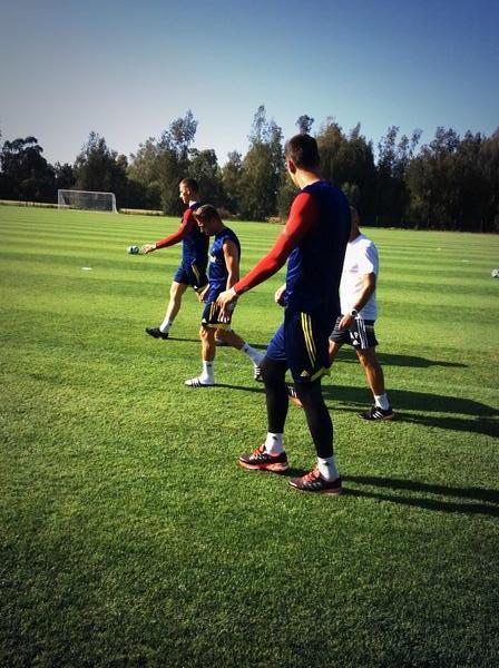 BtpbAxjIYAAl450.jpg:large