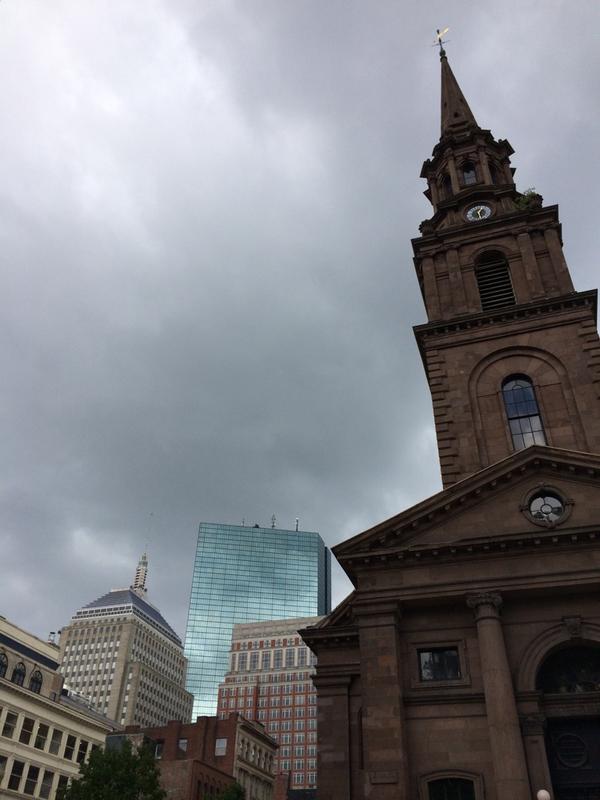 BostonTweet's tweet photo. Clouds are creeping back into Boston. http://t.co/9AXfab8bwm