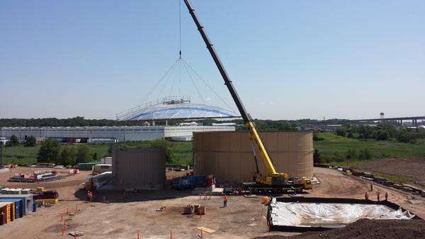 CPVEnergy's tweet photo. Roof getting craned onto reclaimed water tank @ our http://t.co/WUg5JTSVnO Energy Center @kiewit #constructionphoto http://t.co/Bozy9jlI2b