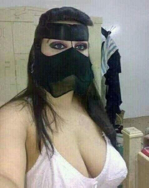 mans44701's tweet photo. حريمنا  يالبدو مايبون لا زب العبد لنه فحل ويضرط مكاويهم ضرط http://t.co/giWrWH7aIO