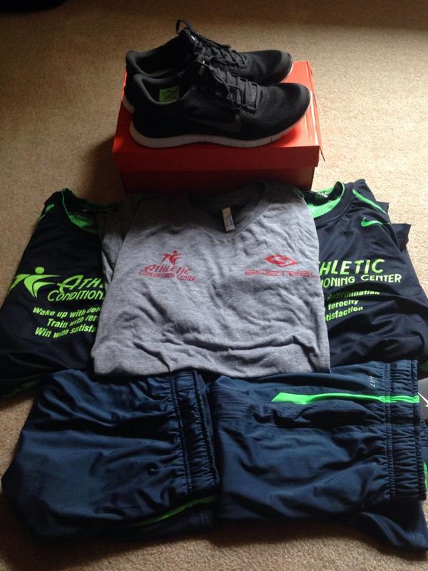 Altsy31's tweet image. Thanks to @LorneGoldenberg @Nike and @BioSteelSports for the new gear #LookGoodTrainGood