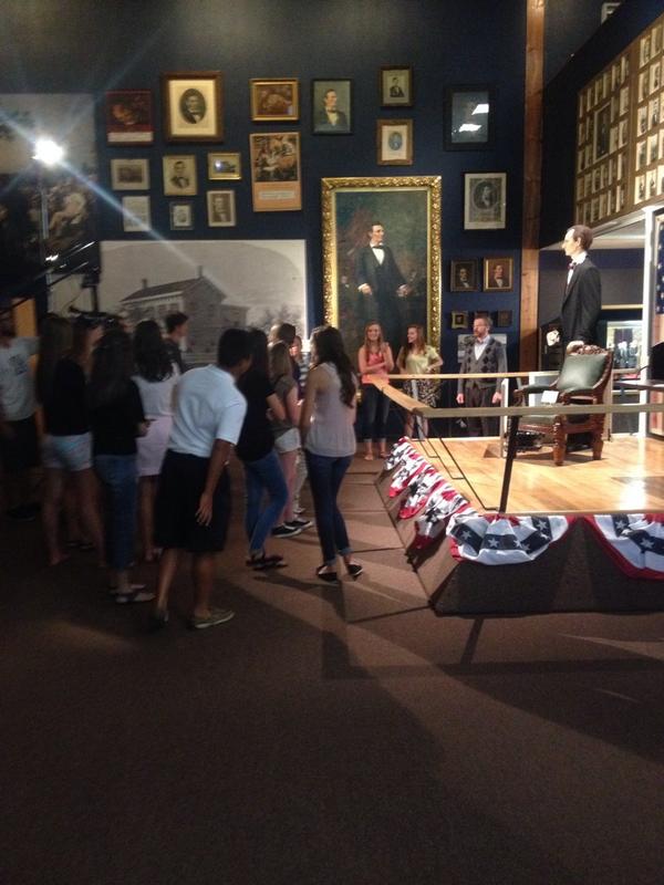 LMUtweets's tweet image. Behind the scenes action of a new commercial!