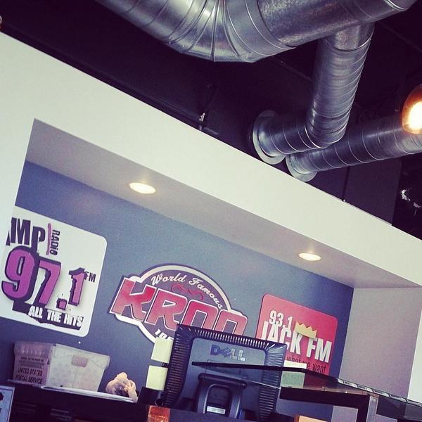 RMoaddab's tweet image. Thank u @ampradio picking up tickets to the #monstertour✌🎶🎼