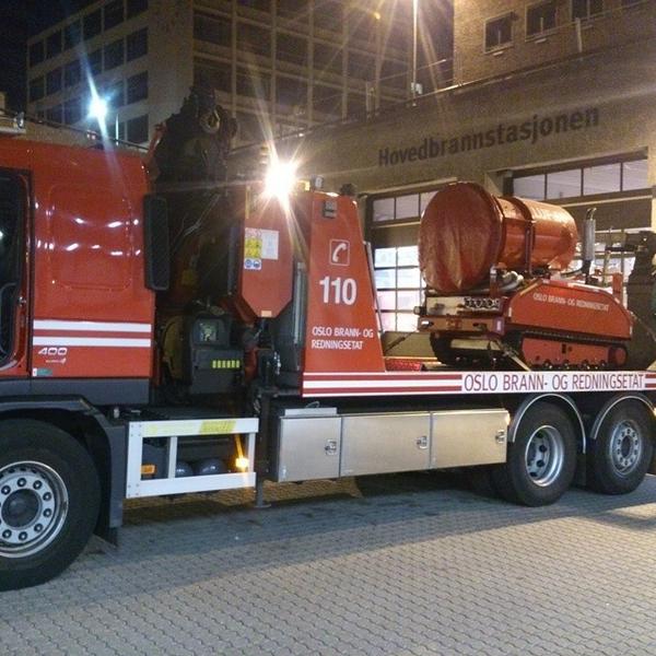 AFireStation's tweet photo. Found this cool photo, not mine Ut på oppdrag med vår mobile vifte #luf60 :-) #brann #brannmann  #brannbil #vifte... http://t.co/HgbHJB2Id3