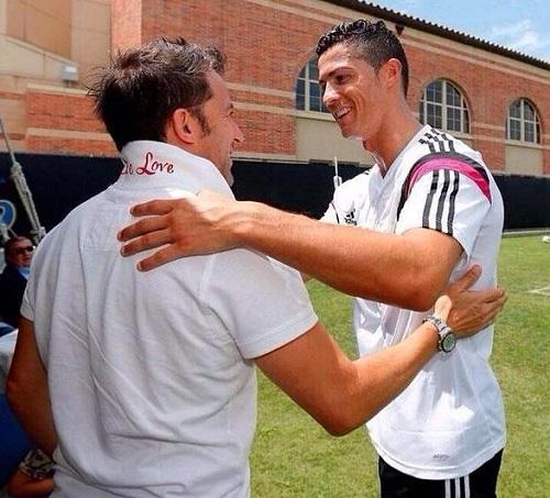 jup1897's tweet photo. Del Piero (RT) 
CR7 (fav) http://t.co/L9hbHfz5Q1