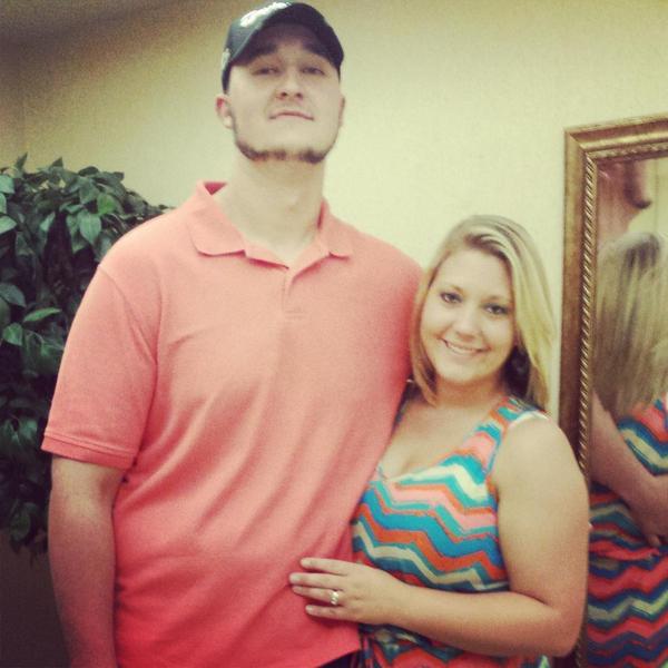 AllyseBell's tweet photo. Me and my husband (: love you baebae (: http://t.co/OHiIdizZa3