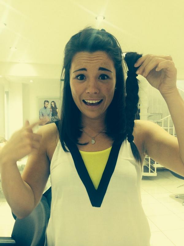 MariaSandraDrye's tweet photo. THANK YOU to Hayley @headmastersuk in Wimbledon village, cutting my hair free of charge gone to an amazing cause! X http://t.co/jzCU5k6EU2