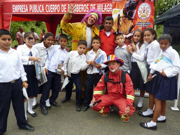 Feria Ambiental Reserva Ecológica Churute <a href="/FullJimm/">Jimmy Paz</a>, <a href="/marthysuarez/">marthita suarez asan</a>, <a href="/denisse_robles/">Denisse Robles</a> <a href="/aguayosimon/">Simon Aguayo Zapata</a>