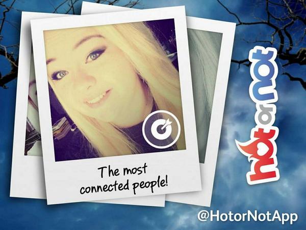 _skyann's tweet photo. I’m one of the most connected people this week on #hotornotapp! http://t.co/GG1aQUWASV http://t.co/YQmIt3ZF93
