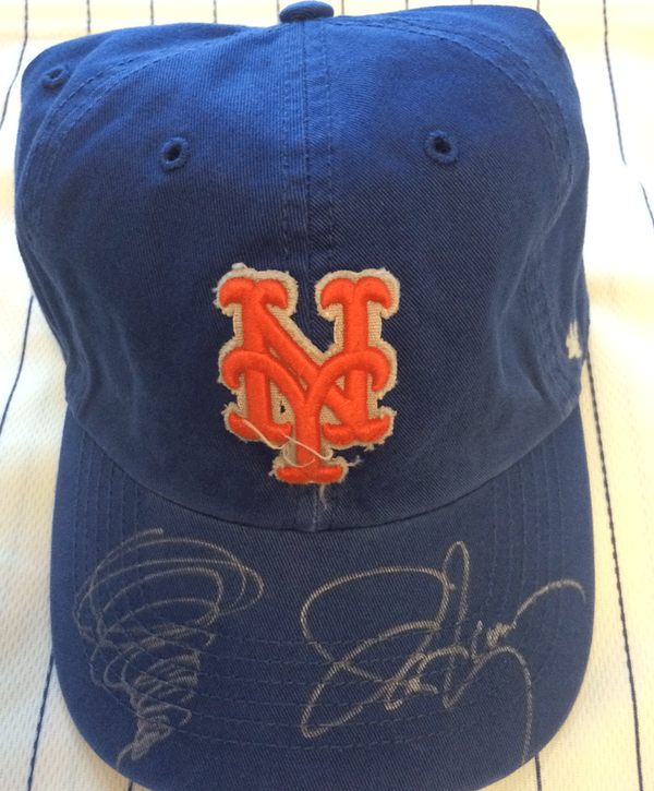 Mets giving away cap autographed by 'Sharknado 2' star Ian Ziering (Photo)