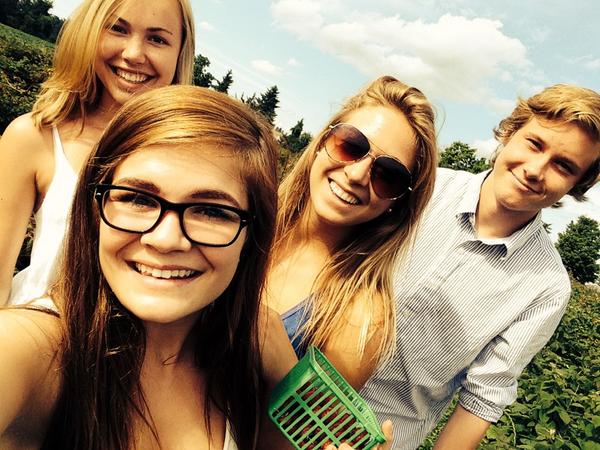 TayRichard5's tweet image. Them 😍 #raspberryPicking