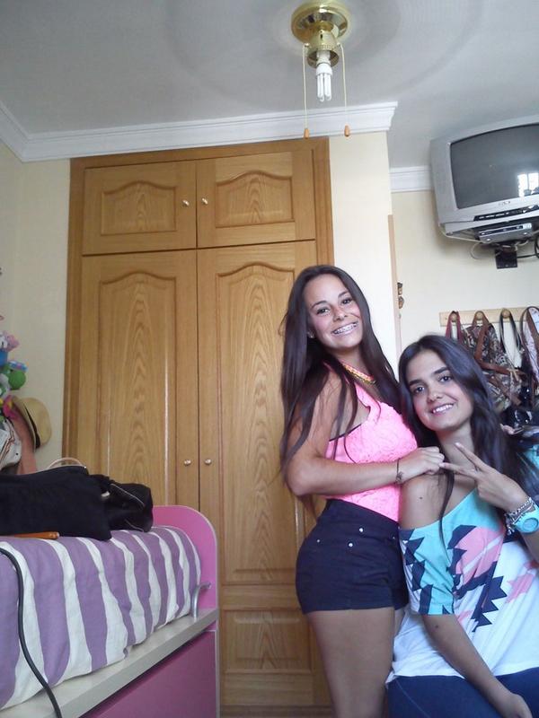 maria_rl29's tweet photo. Mil gracias por este finde cosa bonita @mariaapes lo necesitaba :) te teadoroooo!! http://t.co/k5ThGlydfZ