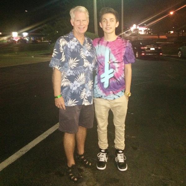 carterreynolds's tweet photo. Happy birthday to the best dad in the world! 😊 Thank you so much for all the love and support. Love you ❤️ http://t.co/uqPm0cyBzp
