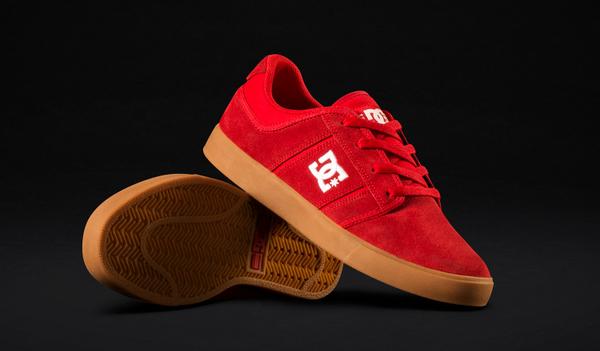 red dc shoes