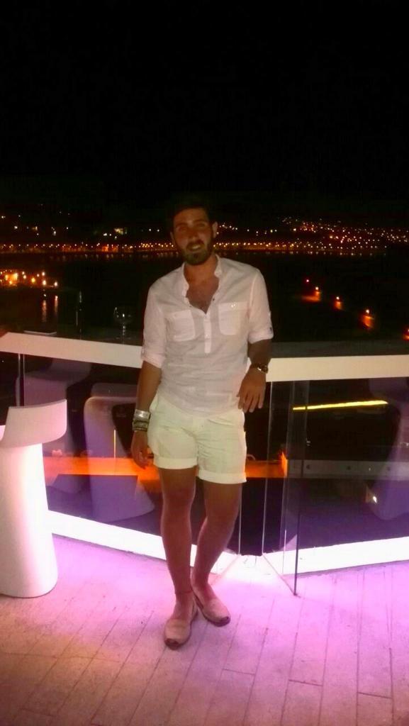 Monchito_surfer's tweet photo. Las noches de verano en Mazarrón con los mios. http://t.co/cn5CBKvnXY