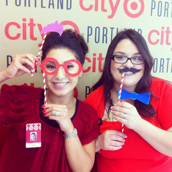 erinewelsh's tweet photo. These two ladies made our first anniversary amazing! #T2791turnsone #citytargetPDX http://t.co/ZRAJo8OfLS