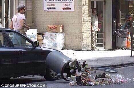 FuckStiller1's tweet photo. BREAKING NEWS: Ben Stiller was hit by a car?! PICTURE ----> http://t.co/sEHxdVg8Lg