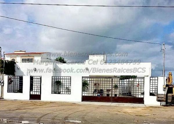 House 4 Sale 2 BR La Paz Calle Politecnico. Very motivate seller! Great deal! #BCSIN #BienesRaicesBCS <a href="/LaPazBajaSur/">La Paz Baja Sur</a>