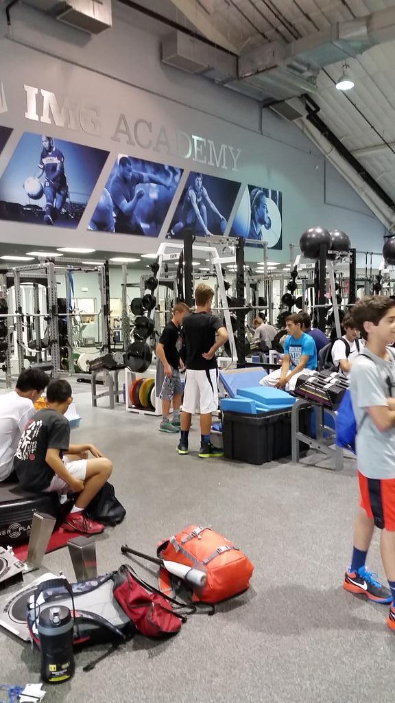 Maxeigen_6's tweet photo. Everyone IMG has the best facilities and the training is unbelievable. U gotta come here @IMGAcademy http://t.co/W4cYE8xTSE