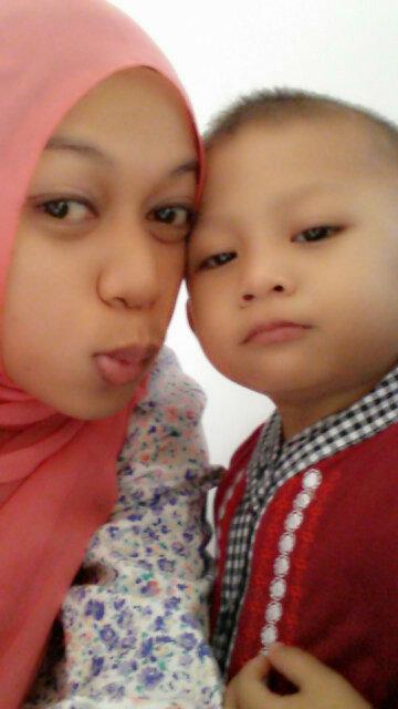 fidimaani's tweet photo. With Ponakan Ɣaηg paling nakal :* http://t.co/kpP2GcJAVk
