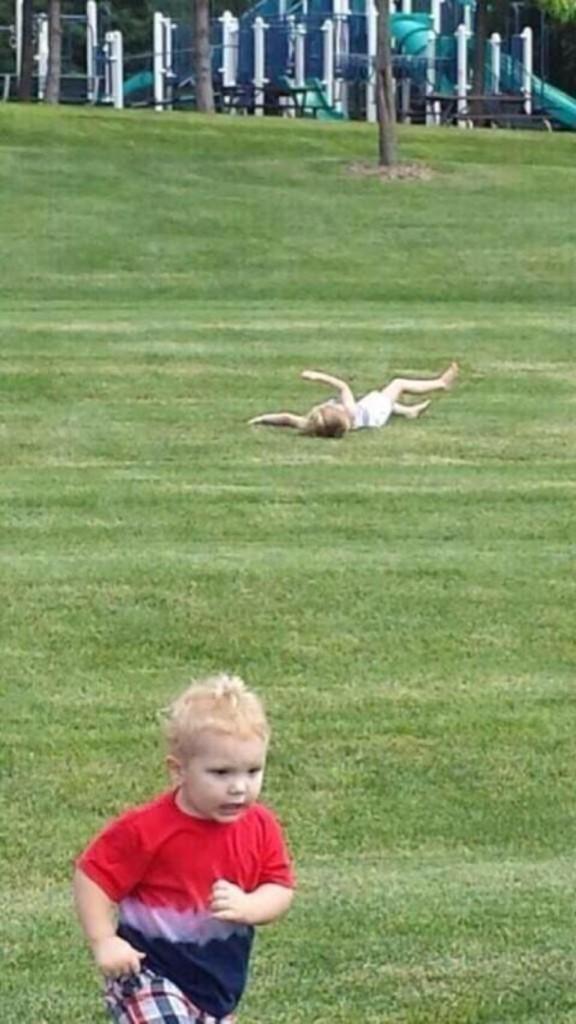 RobberUB's tweet image. boned that slut and left her like