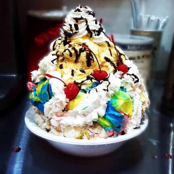Legendary <a href="/Nelsonsscoop/">Nelson's Ice Cream</a> in Stillwater #foodporn