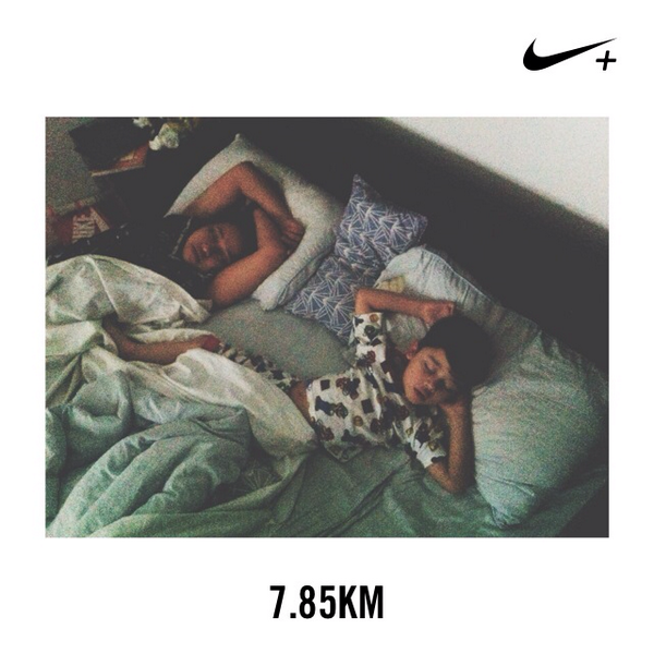 CandCprojects's tweet photo. Back from my run to find this. #holidays #vsco I just ran 7.85 km with Nike+. http://t.co/OuZQiSIQ6q #nikeplus http://t.co/qzELp4X2WX
